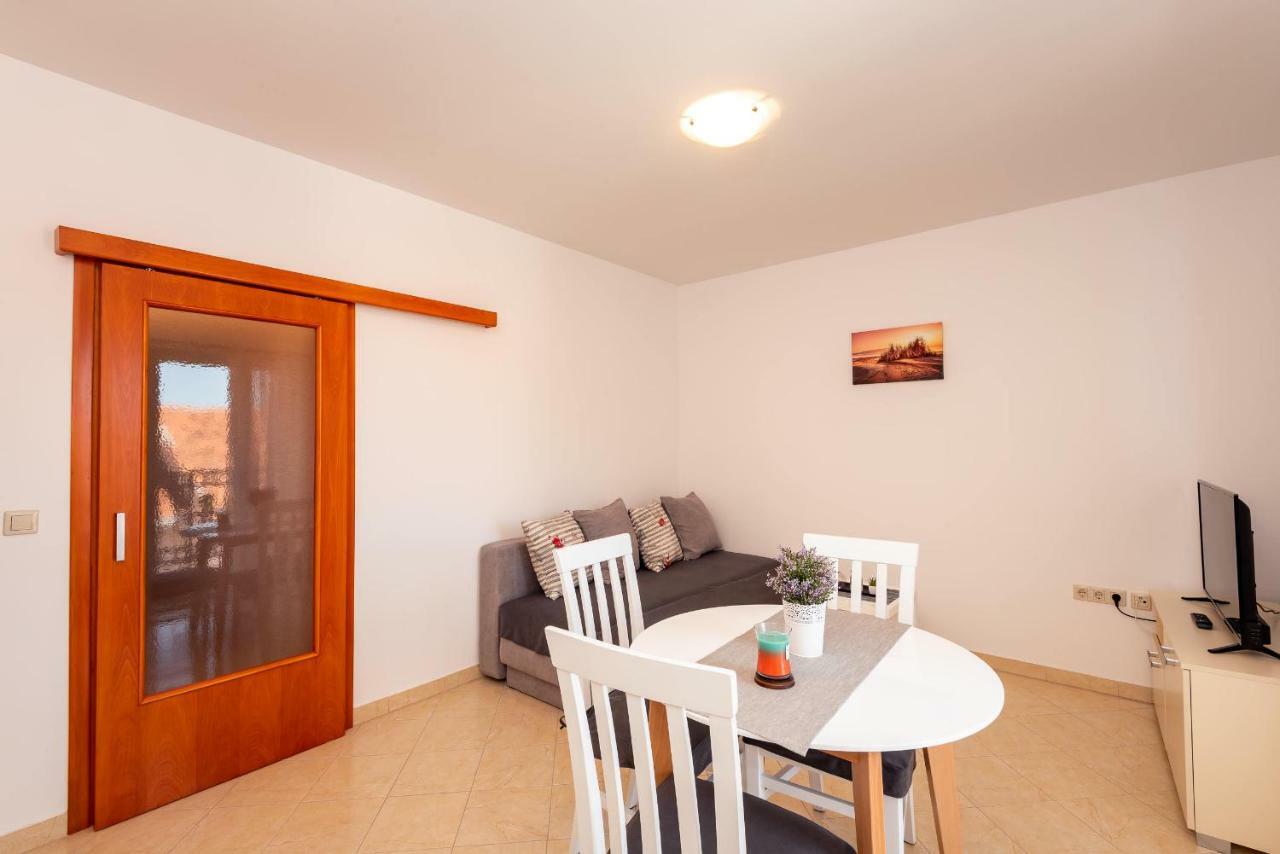 Apartmani Marina Klek Eksteriør bilde