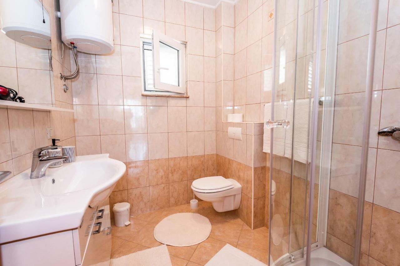 Apartmani Marina Klek Eksteriør bilde