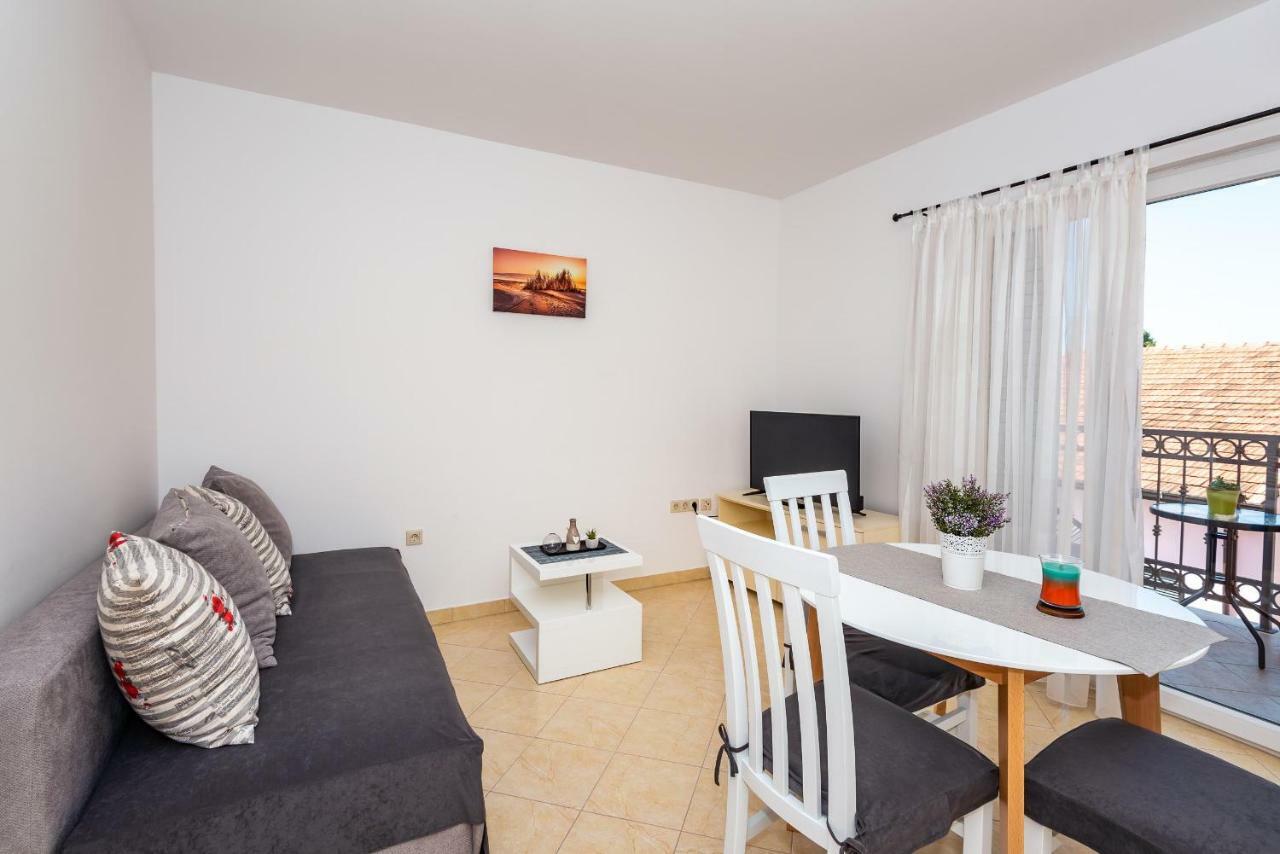 Apartmani Marina Klek Eksteriør bilde