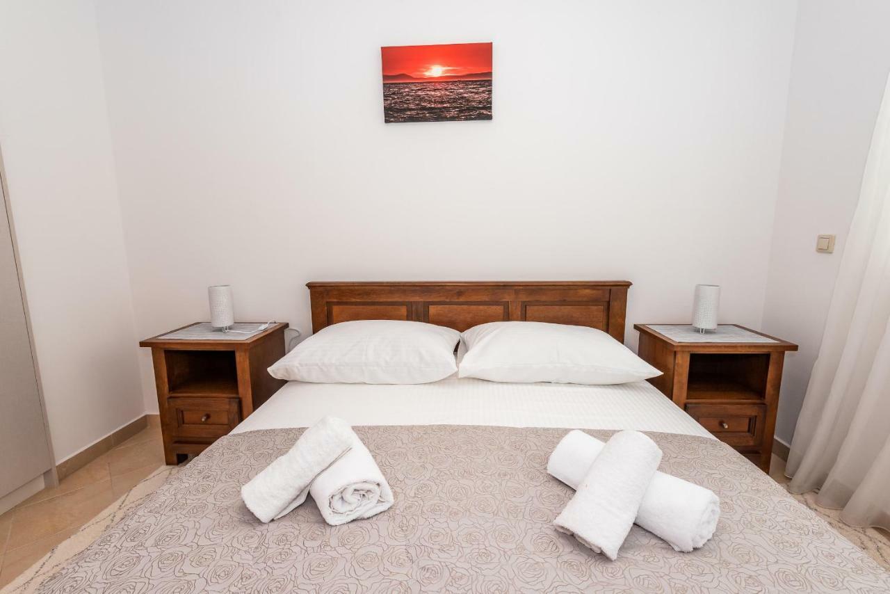 Apartmani Marina Klek Eksteriør bilde