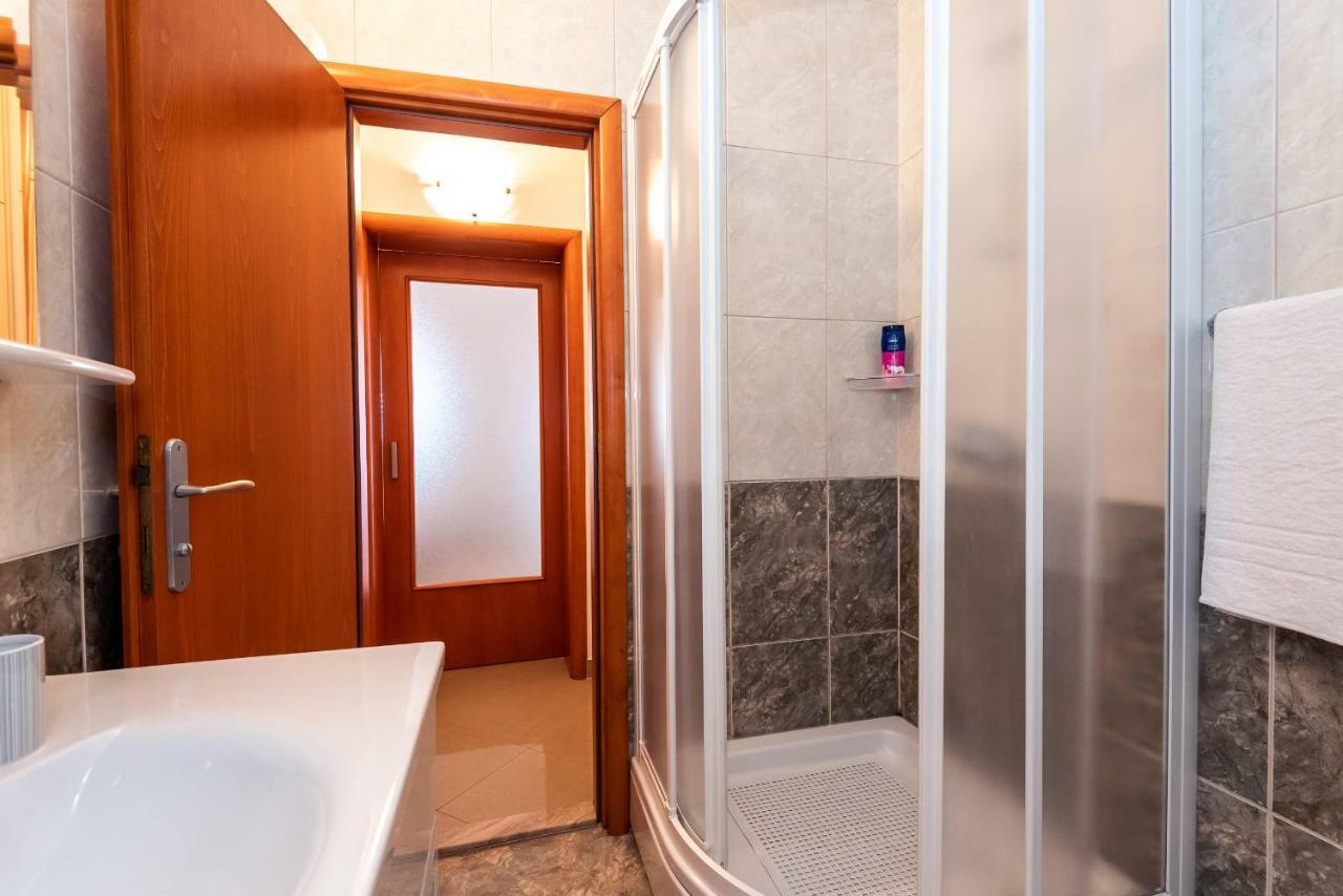 Apartmani Marina Klek Eksteriør bilde