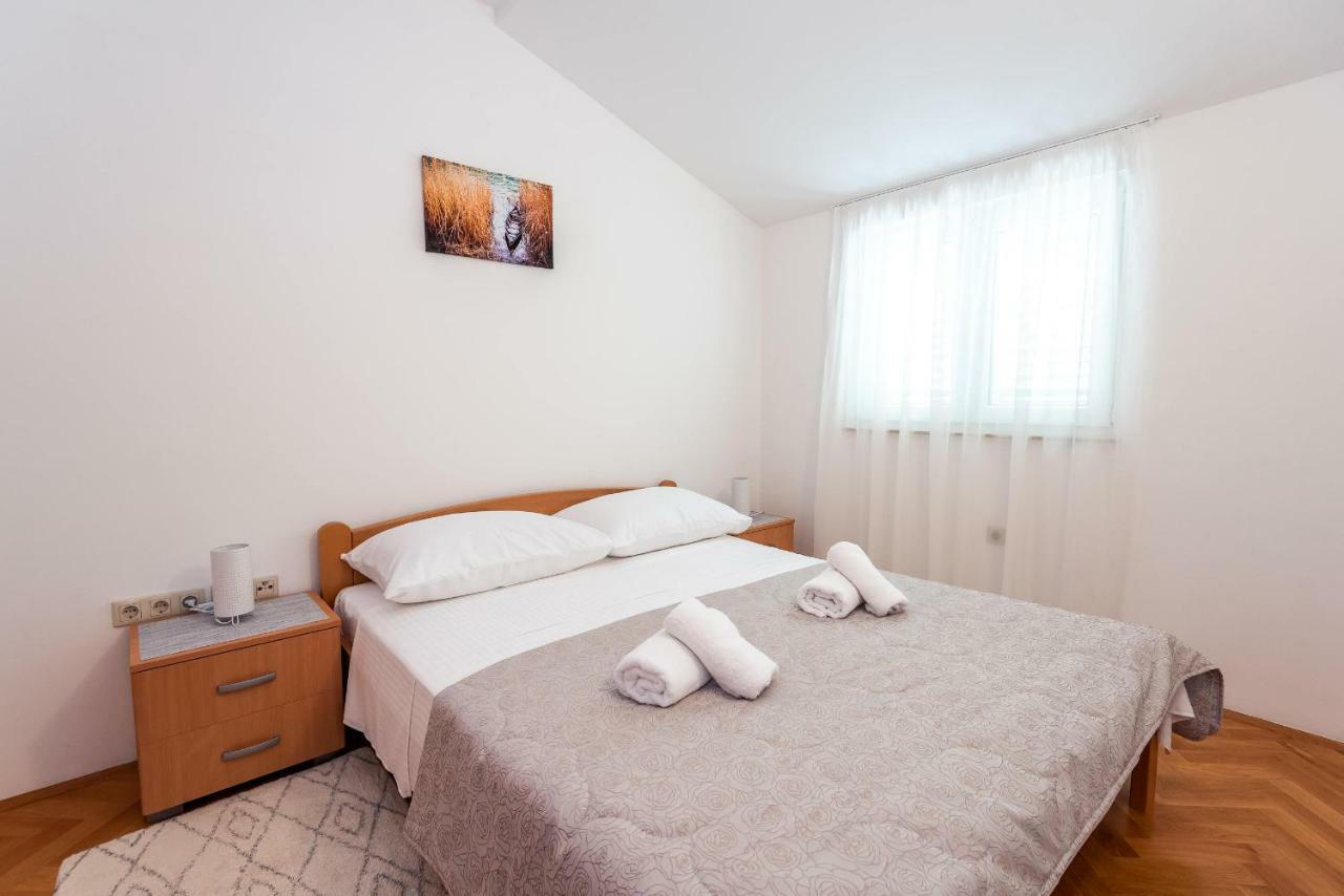 Apartmani Marina Klek Eksteriør bilde